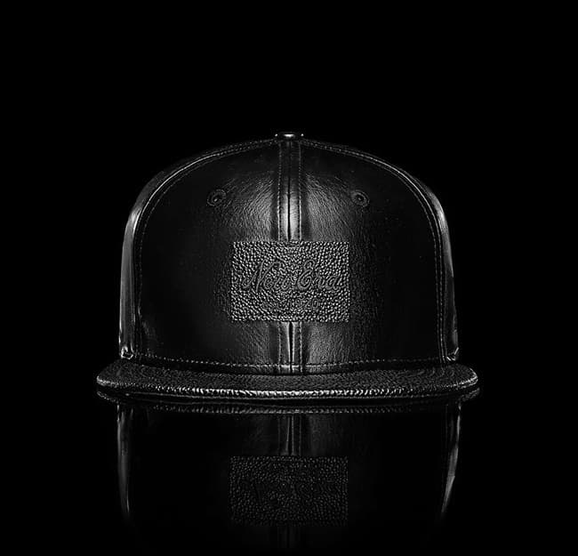 GORRA NEGRA ADIAMANTADA